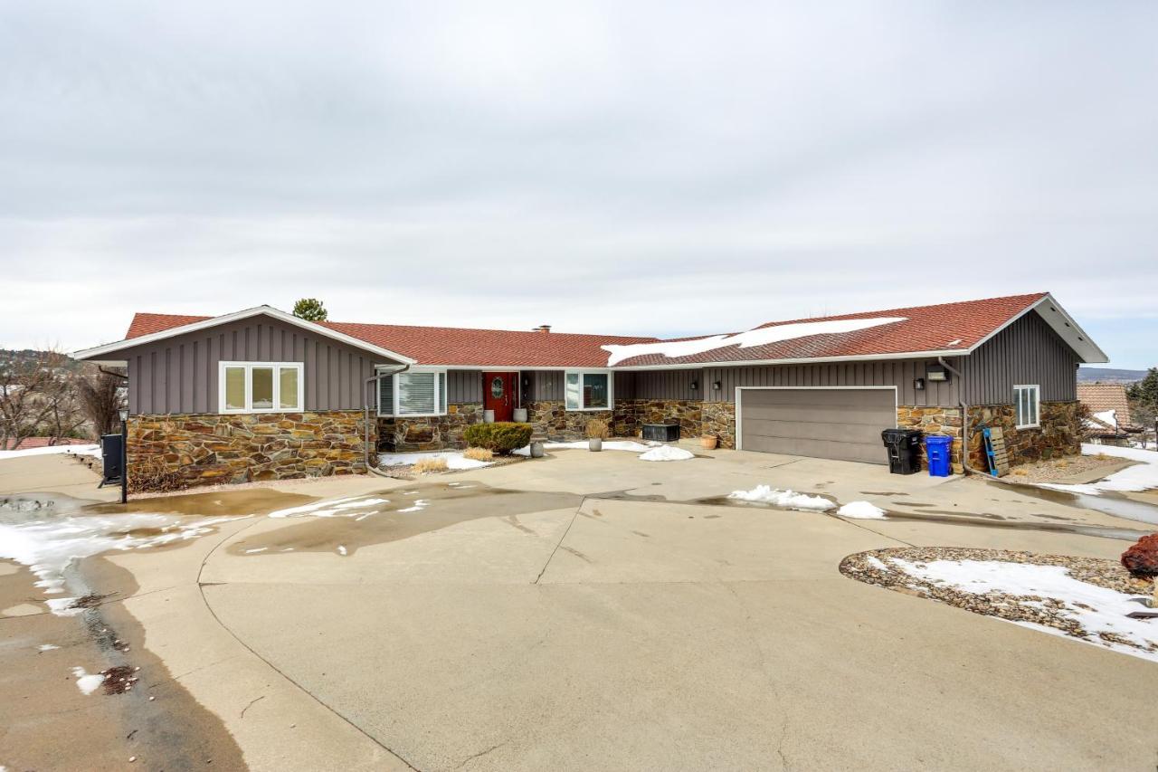 Rapid City Apartment With Mountain Views! Exterior photo