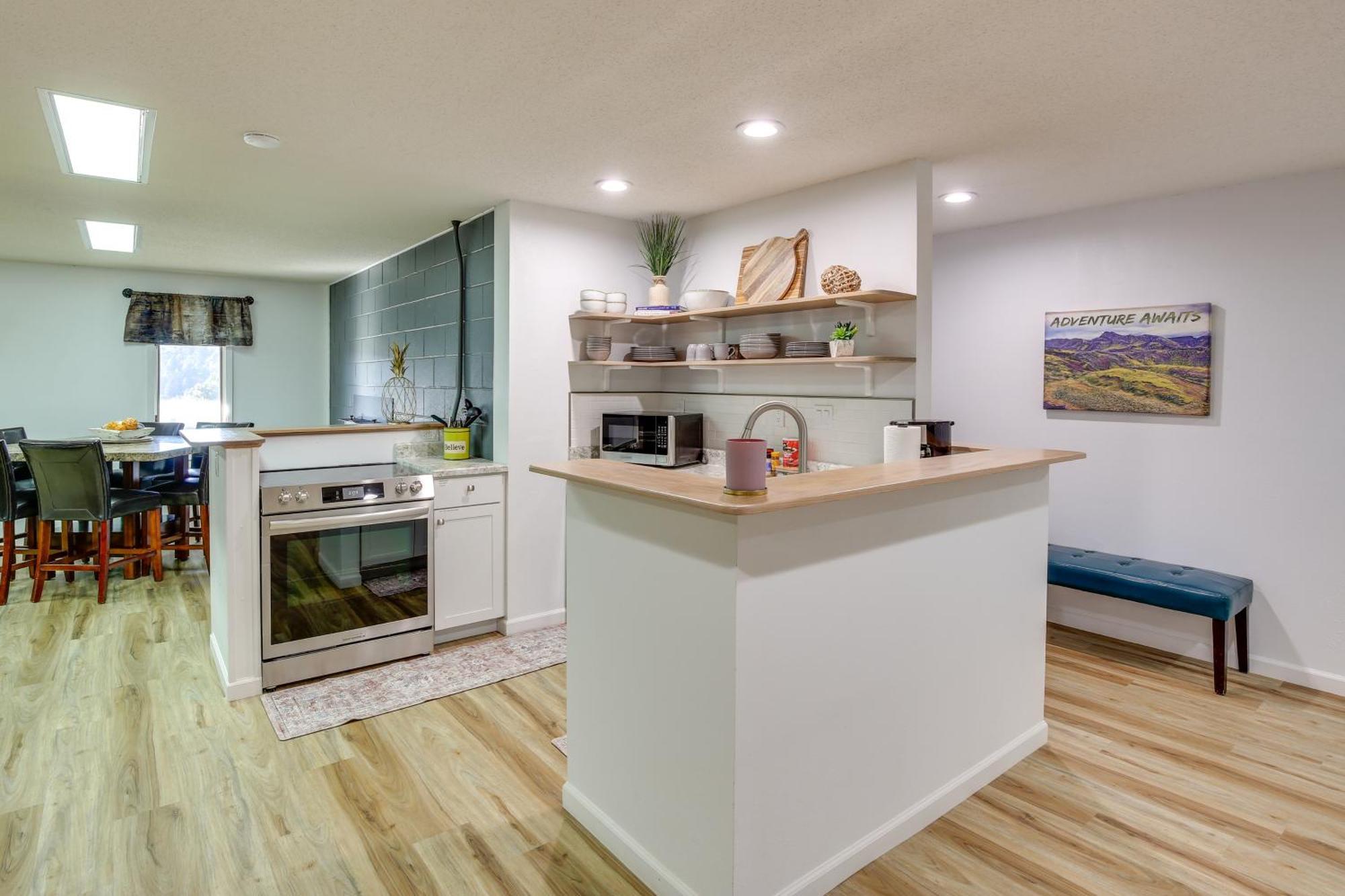 Rapid City Apartment With Mountain Views! Exterior photo